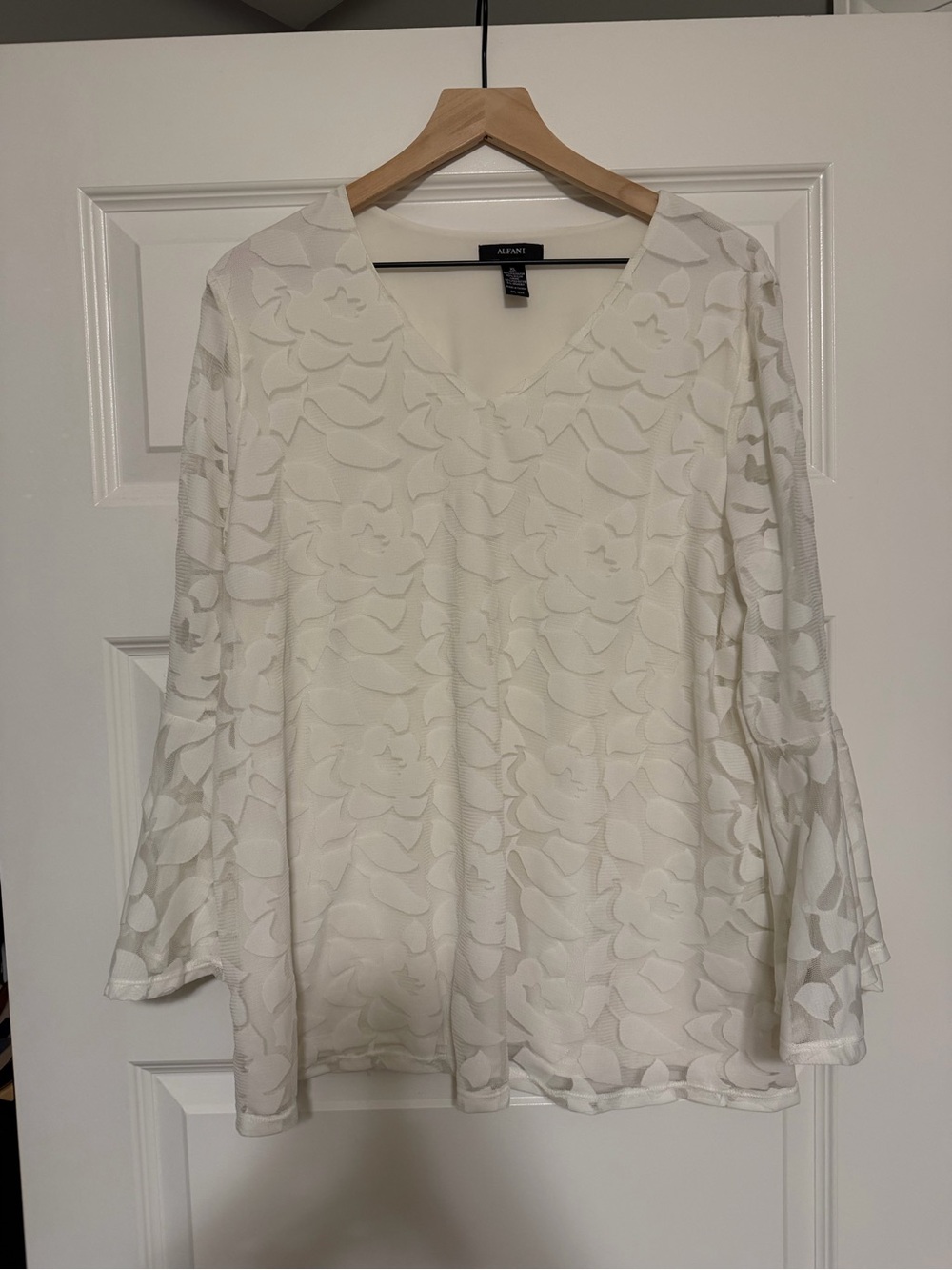 Alfani Women's Cream Floral Lace Bell Sleeve